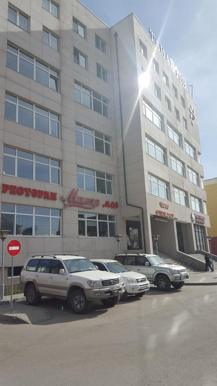 Tanan Center Serviced Apartments Ulaanbaatar Exterior photo